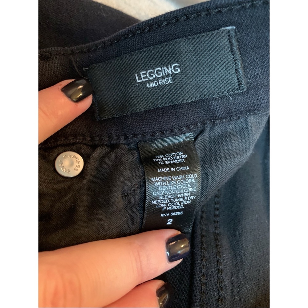 Express Legging Mid Rise Jeans - Picture 2 of 3